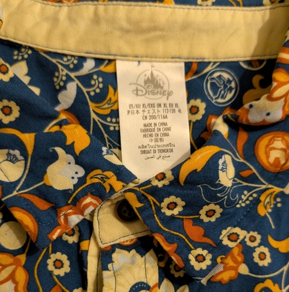 Disney Avengers Allover print logos button up polo - Size XL - Picture 4 of 4